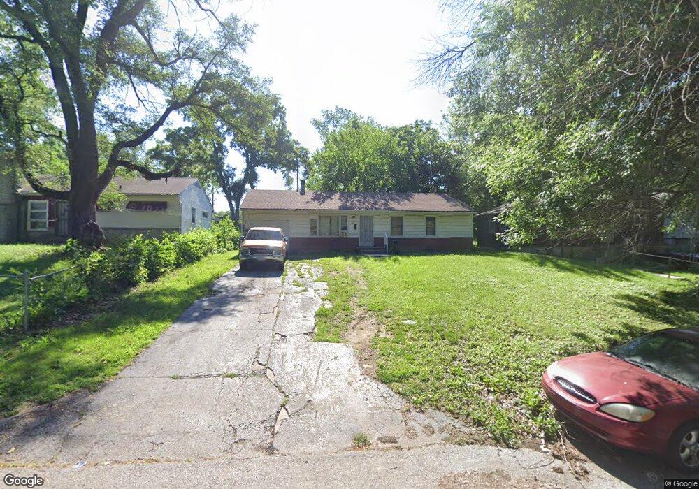 6807 Askew Ave, Kansas City, MO 64132 - photo 1