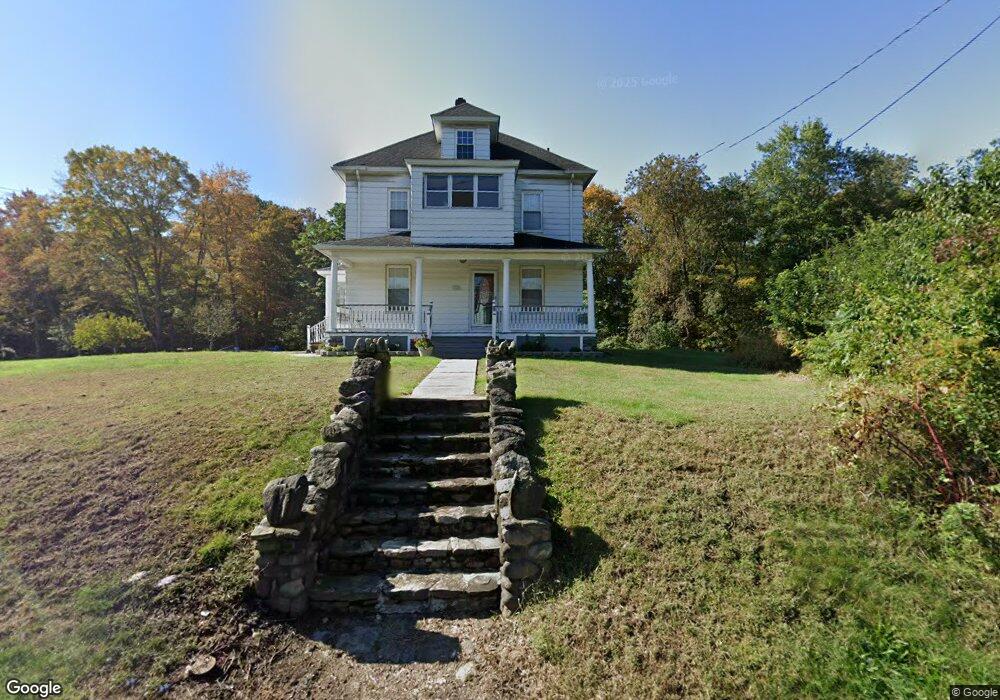 118 Pearl Lake Rd, Waterbury, CT 06706 - photo 1