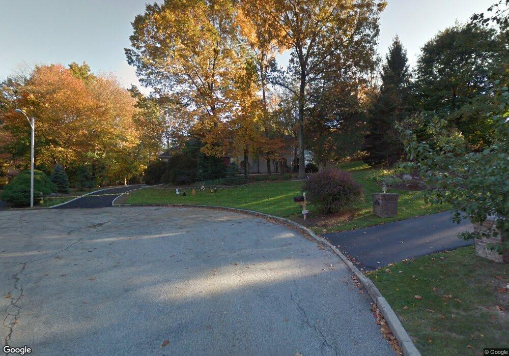 13 Zeck Ct, Suffern, NY 10901 - photo 1