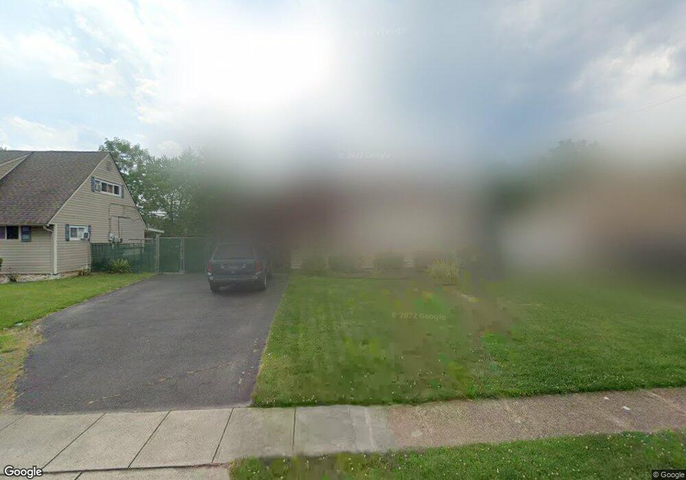 99 Goldengate Rd, Levittown, PA 19057 - photo 1