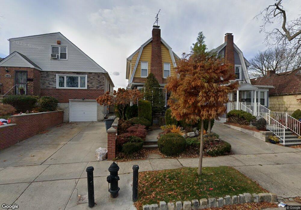 3334 156th St, Flushing, NY 11354 - photo 1