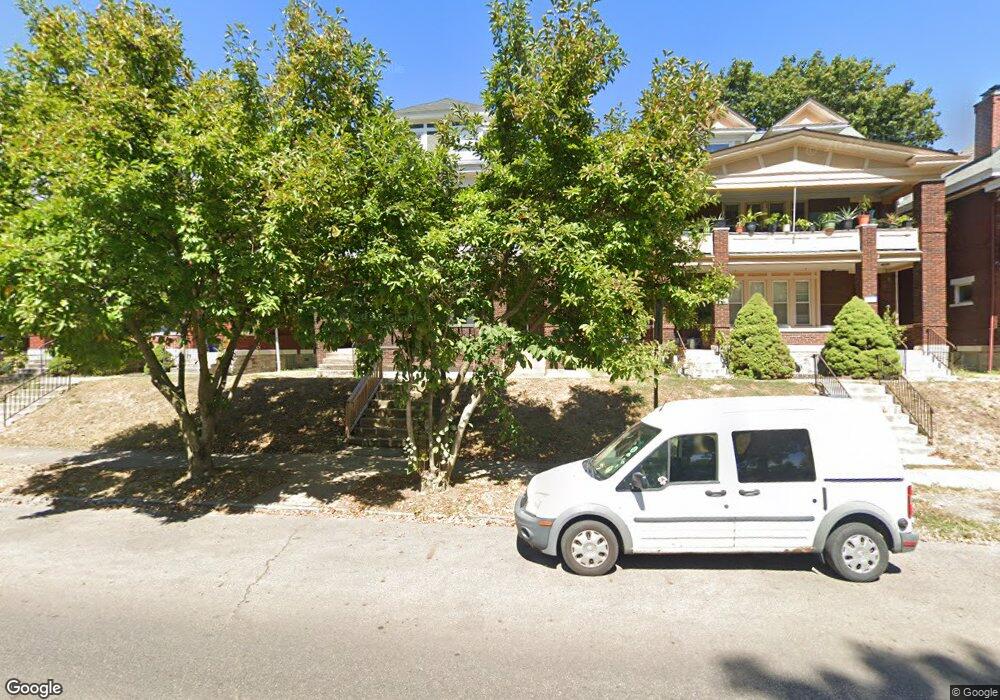 1746 Bryden Rd, Columbus, OH 43205 - photo 1