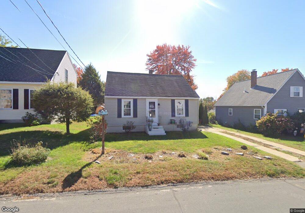 231 Vinton St, Manchester, NH 03103 - photo 1