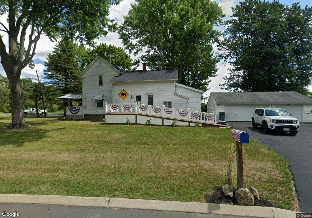 3192 Krueger Rd, North Tonawanda, NY 14120 - photo 1