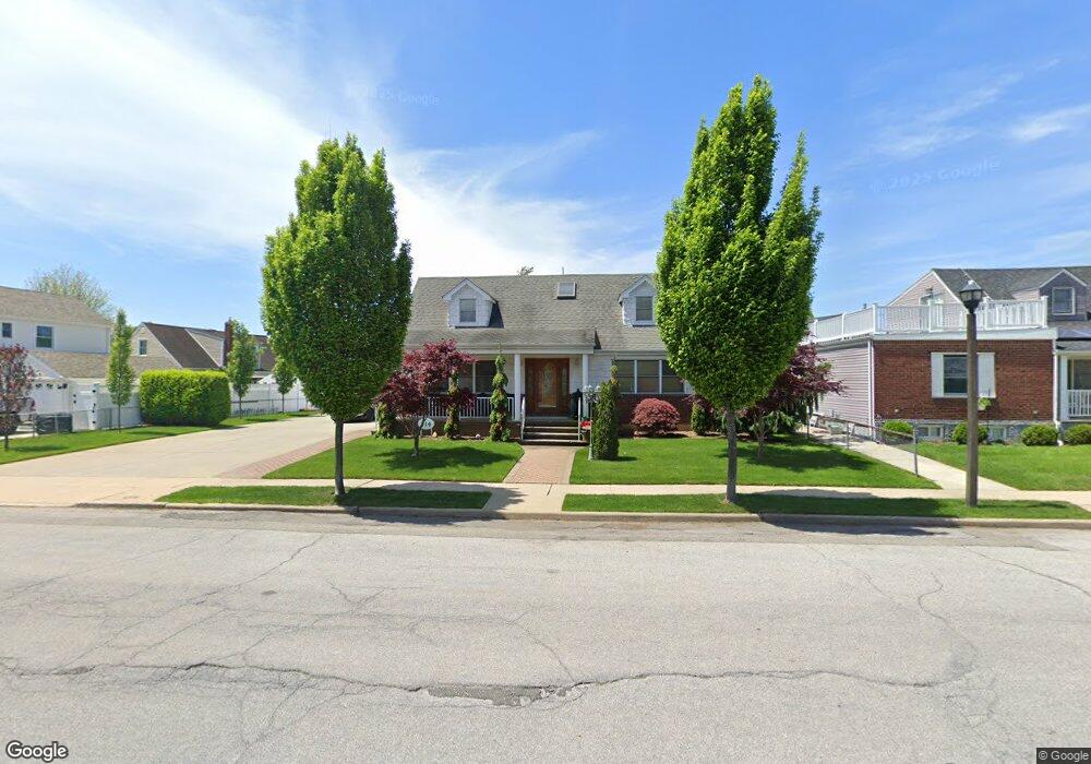 314 Claflin Blvd, Franklin Square, NY 11010 - photo 1