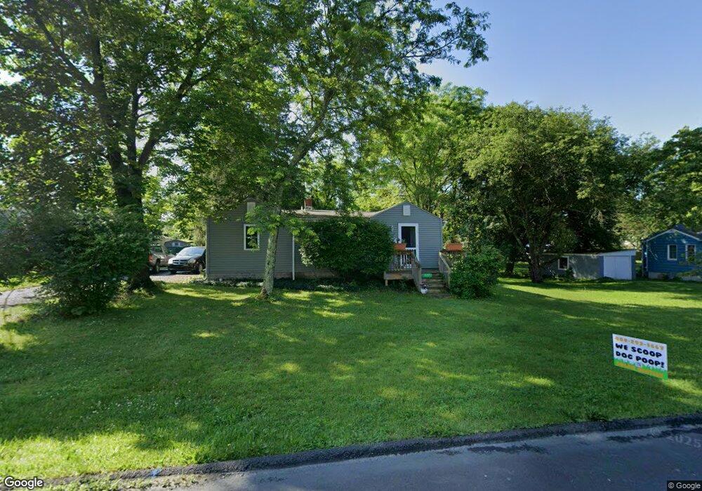 517 Wizac Ave, Stroudsburg, PA 18360 - photo 1