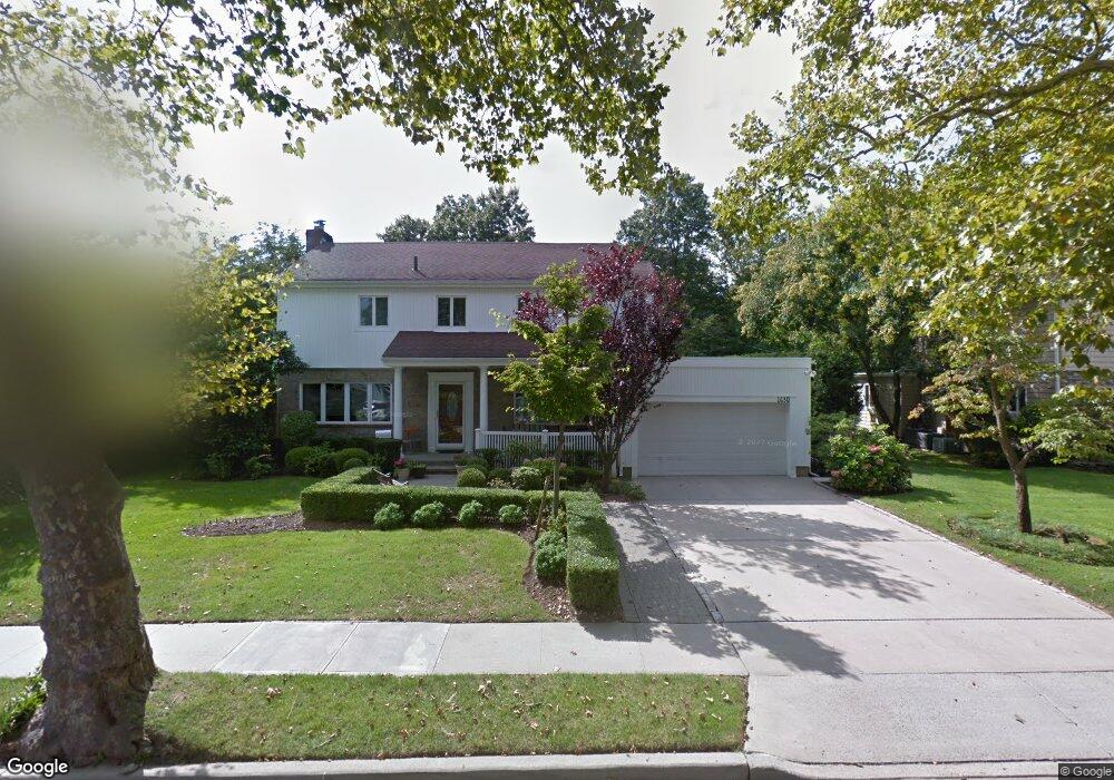 1630 Kent Dr, Hewlett, NY 11557 - photo 1