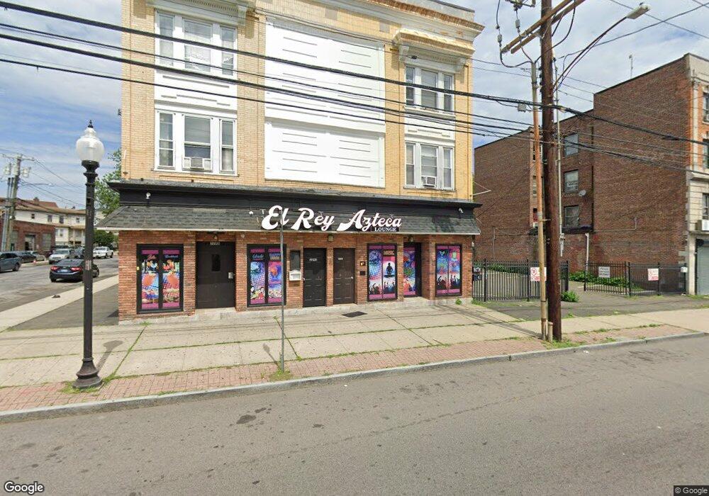 2288 Faifield Ave, Bridgeport, CT 06604 - photo 1