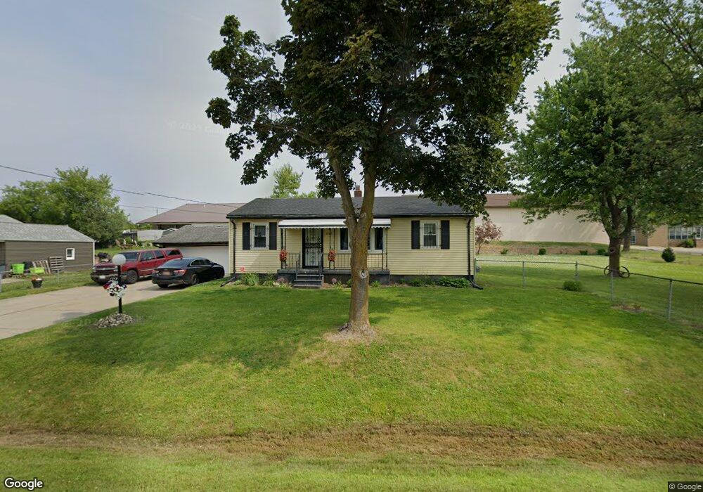 1249 E Kurtz Ave, Flint, MI 48505 - photo 1