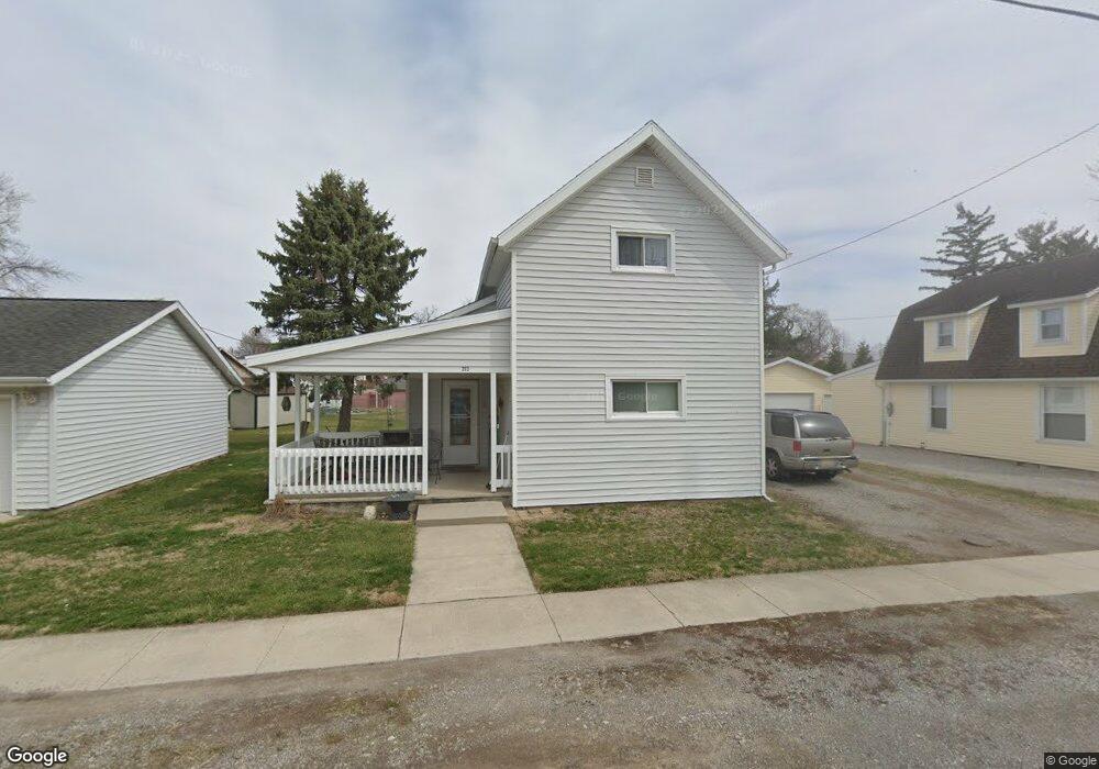 203 E Maple St, Columbus Grove, OH 45830 - photo 1