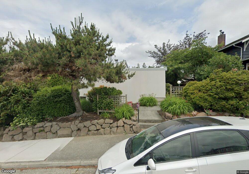 823 Main St, Edmonds, WA 98020 - photo 1