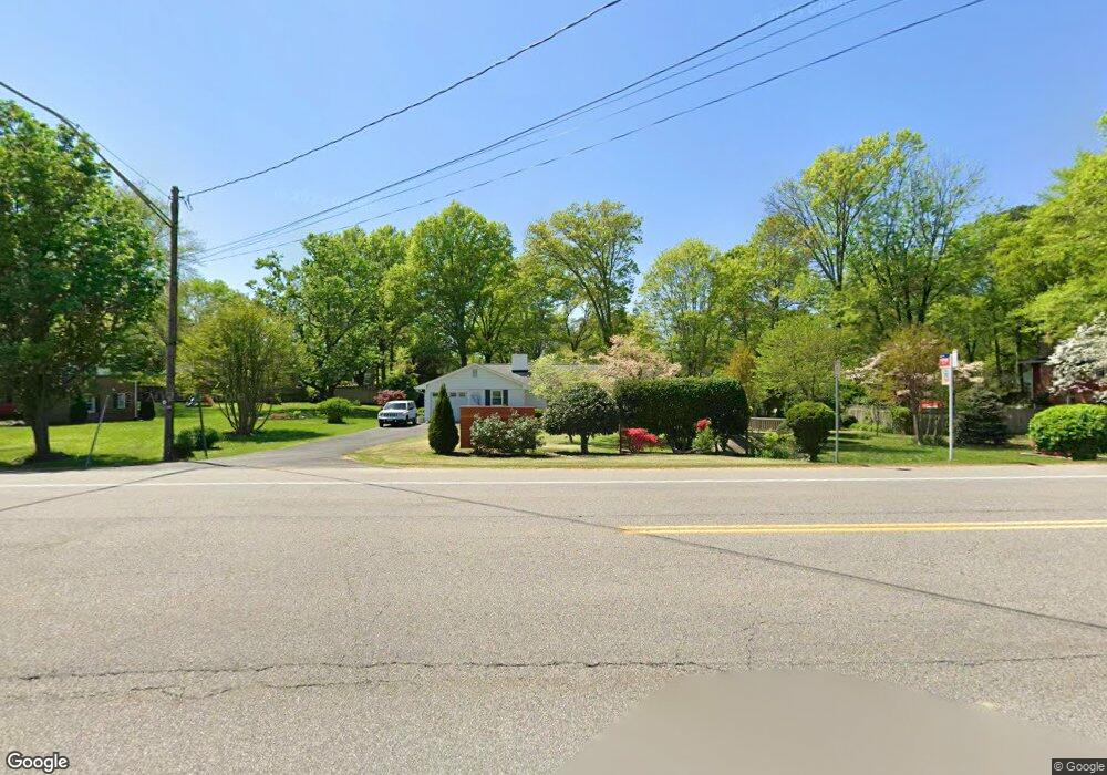 8912 Vernon View Dr, Alexandria, VA 22308 - photo 1