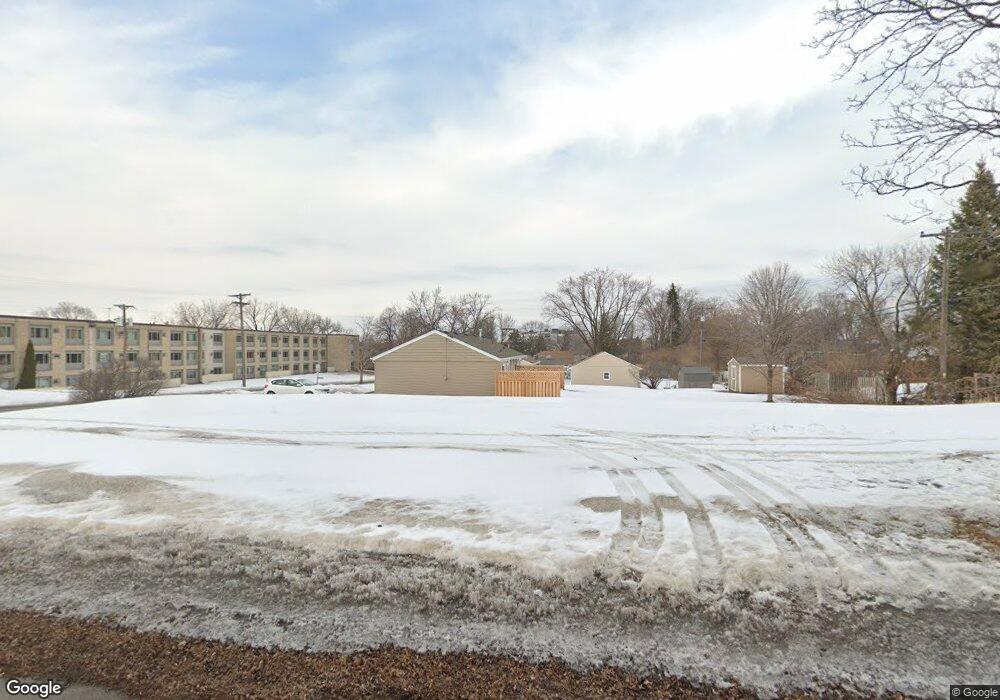 1210 W 82nd St, Bloomington, MN 55420 - photo 1