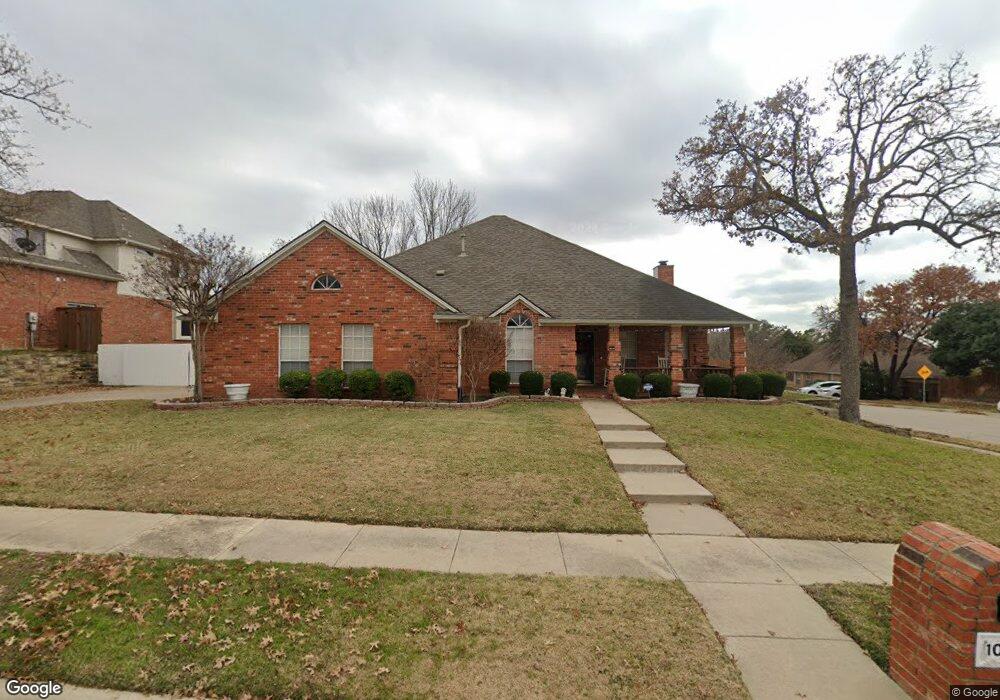 1000 Crestview Dr, Bedford, TX 76021 - photo 1