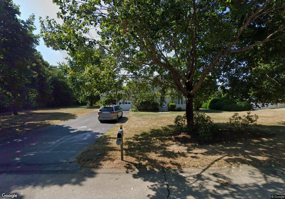 147 Hidden Lake Dr, North Kingstown, RI 02877 - photo 1