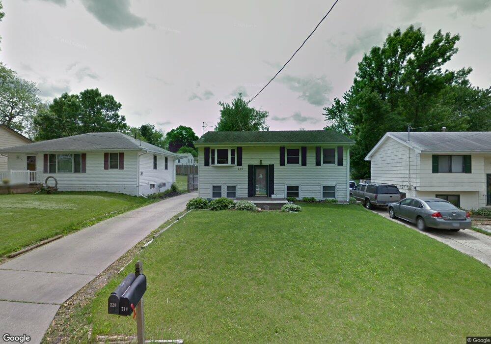 219 E Wall Ave, Des Moines, IA 50315 - photo 1