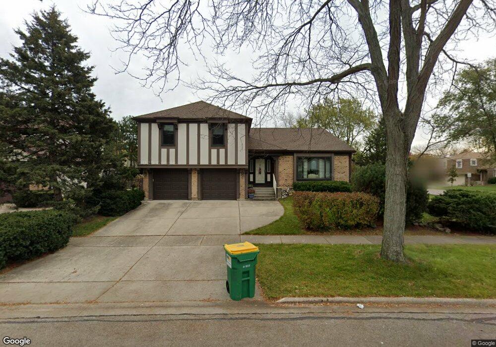 177 E Fox Hill Dr, Buffalo Grove, IL 60089 - photo 1