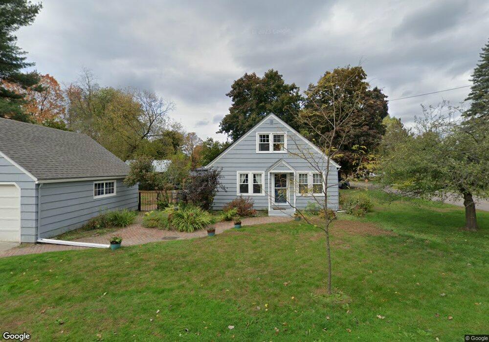 18 Mansfield Ave, Essex Junction, VT 05452 - photo 1