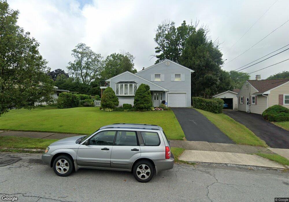 1927 Robin Way, Bethlehem, PA 18018 - photo 1