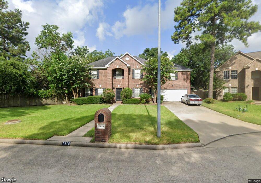 1315 Spring Knoll Dr, Tomball, TX 77375 - photo 1