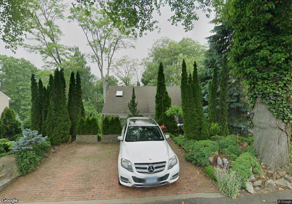 153 Burroughs Rd, Fairfield, CT 06824 - photo 1