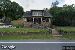 604 Greenbrier Dr, Hinton, WV 25951