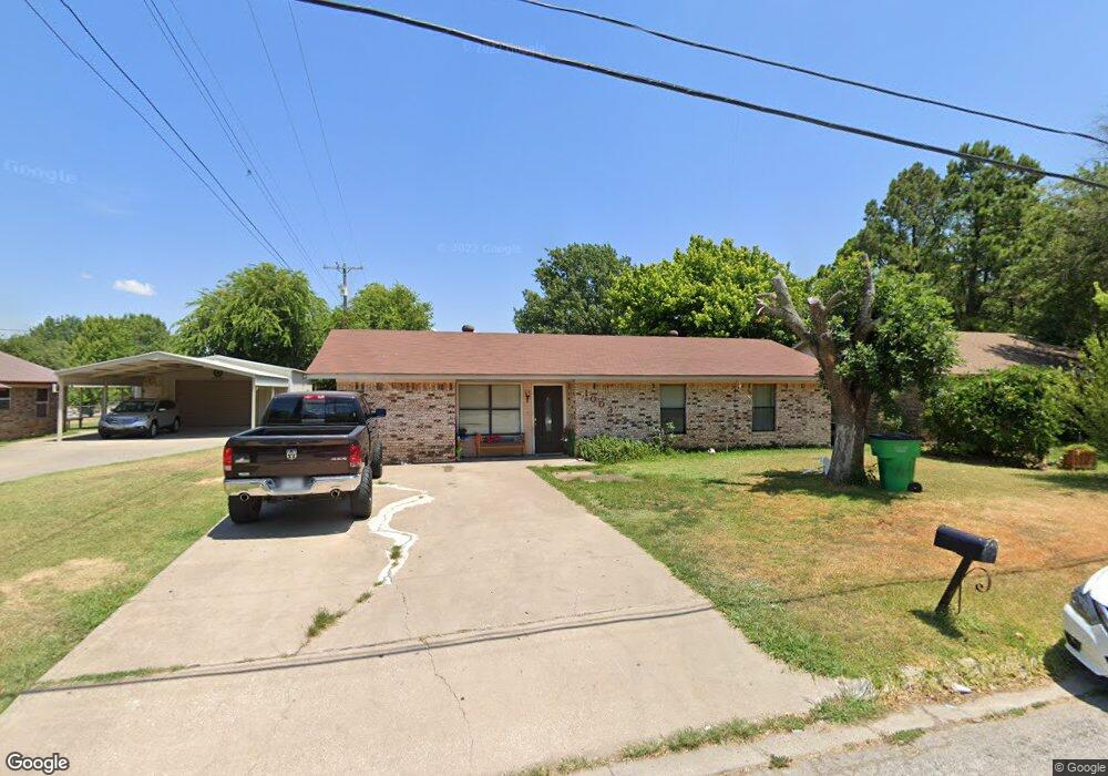 1003 Oneal St, Gainesville, TX 76240 - photo 1
