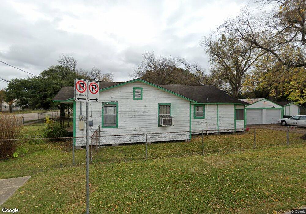 799 W Little York Rd, Houston, TX 77091 - photo 1