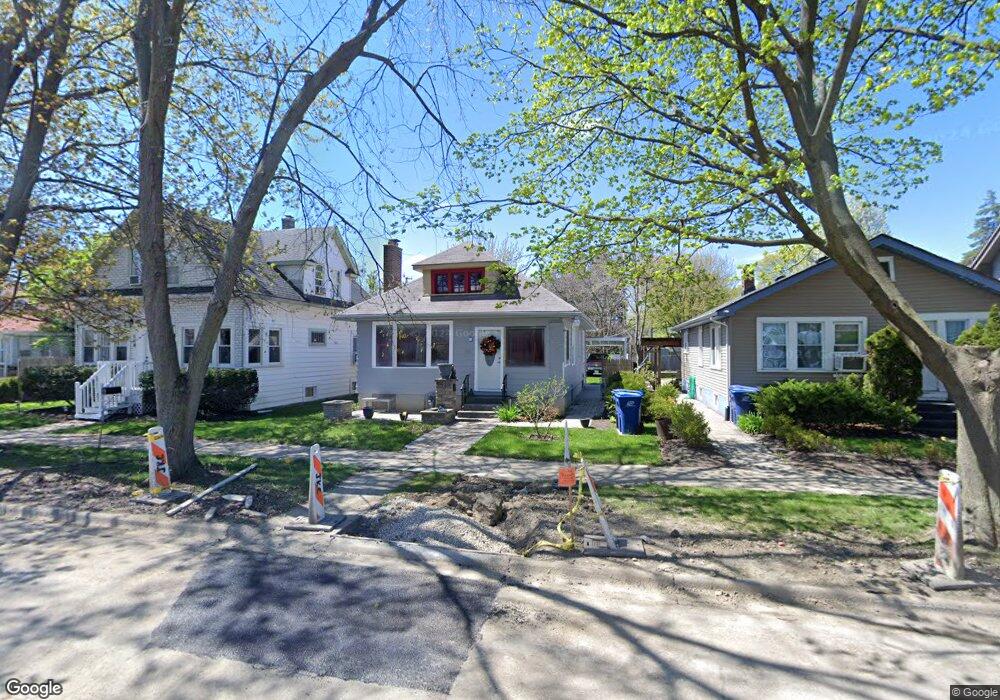 114 S Fulton Ave, Waukegan, IL 60085 - photo 1