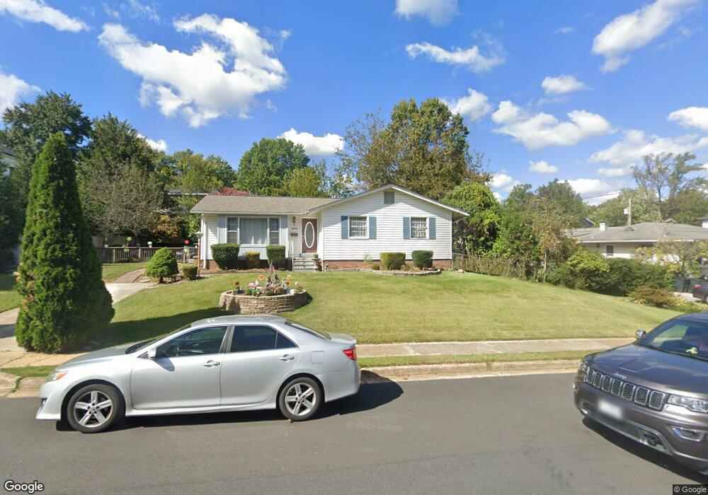 403 Orleans Cir SW, Vienna, VA 22180 - photo 1