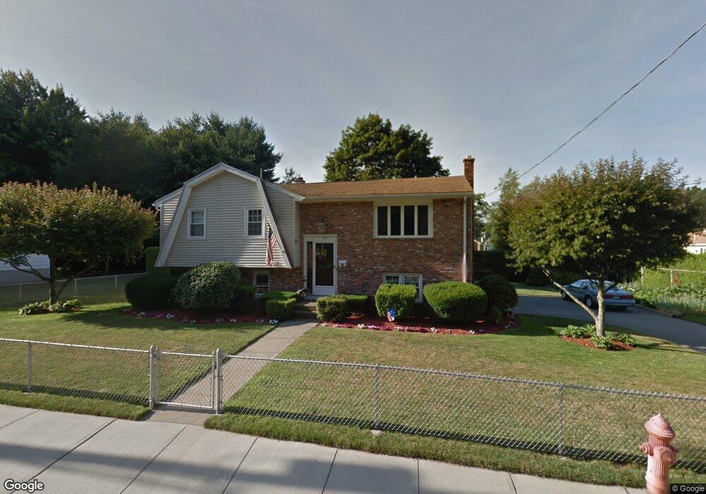 509 Aylsworth Ave, Woonsocket, RI 02895 - photo 1