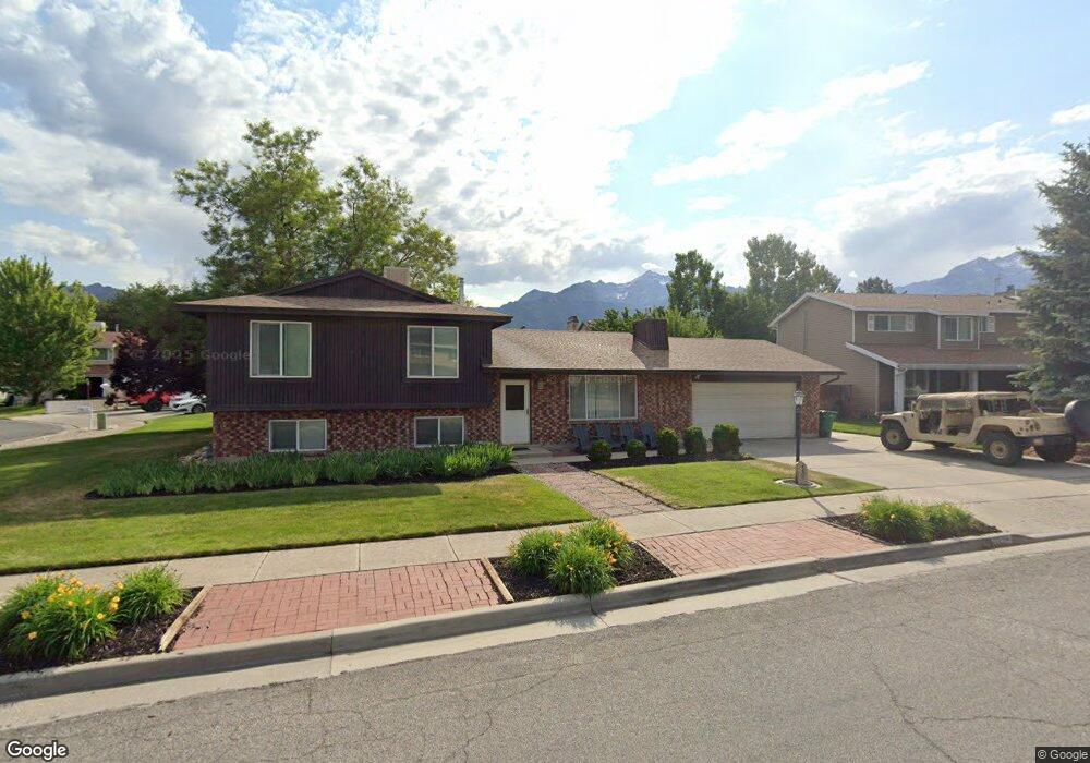 8753 Piper Ln, Sandy, UT 84093 - photo 1