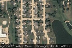 301 Oak Forest Dr, Epworth, IA 52045