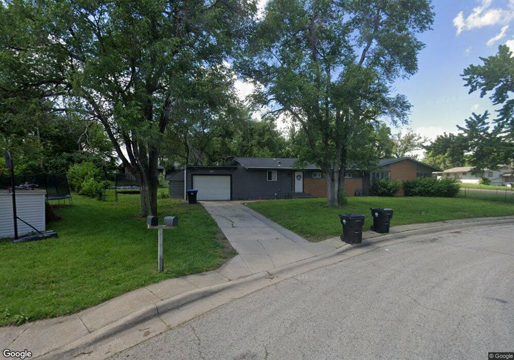 6927 SW Arborhaven Ln, Topeka, KS 66619 - photo 1