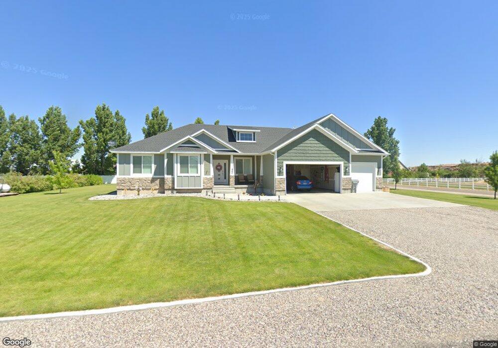 842 W 390 N, Blackfoot, ID 83221 - photo 1