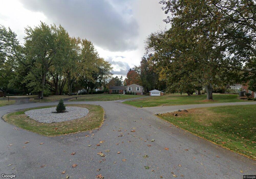 26069 Shelly Lynn Ct, Franklin, MI 48025 - photo 1