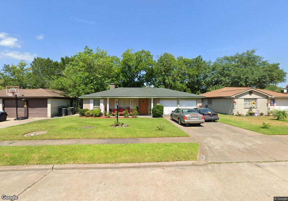 9007 Winding River Dr, Houston, TX 77088 - photo 1