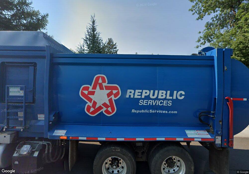 1745 NE Cliff Dr, Bend, OR 97701 - photo 1