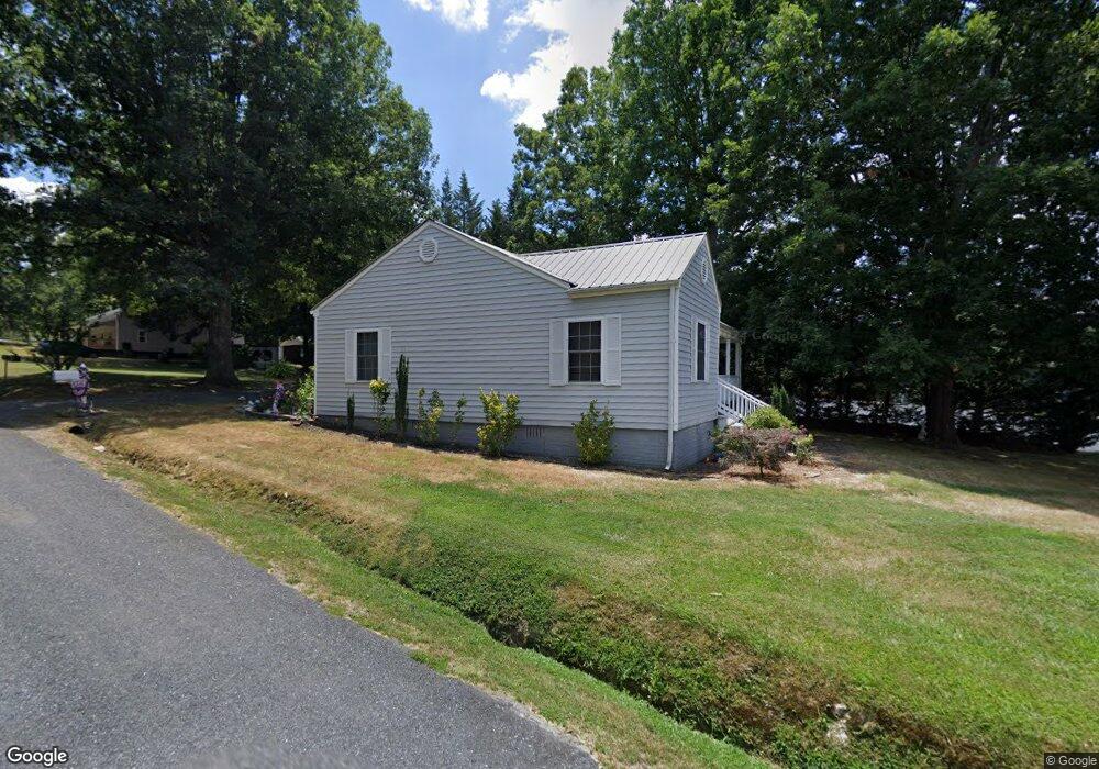 567 Ridgeway Cir, Asheboro, NC 27205 - photo 1