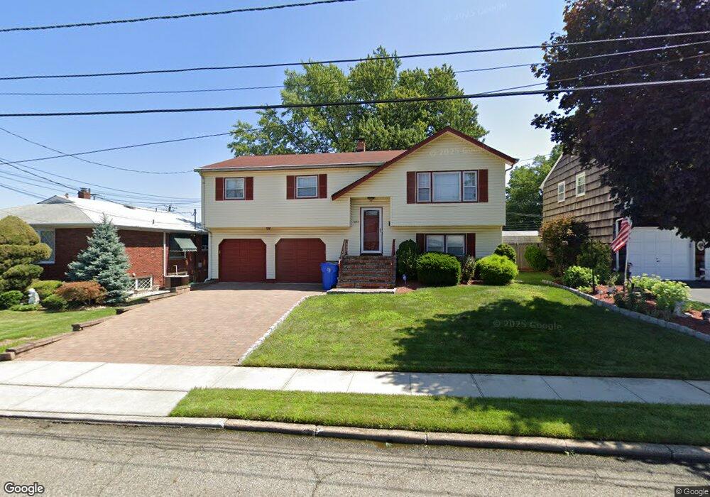 1092 Andrews Dr, Perth Amboy, NJ 08861 - photo 1