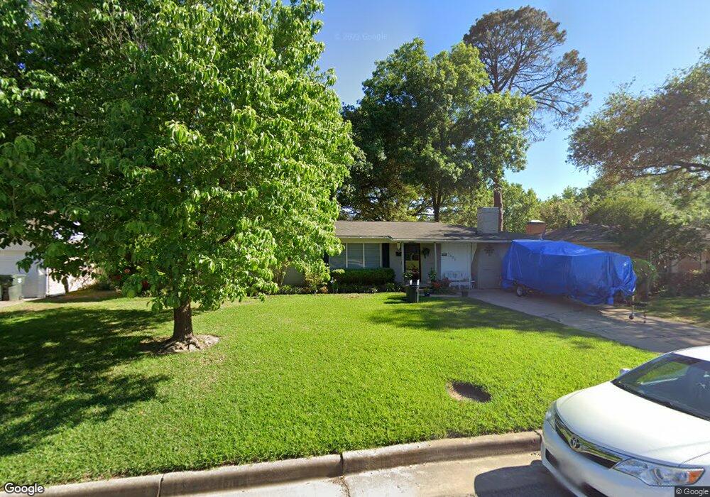 1421 Pettit Dr, Tyler, TX 75701 - photo 1