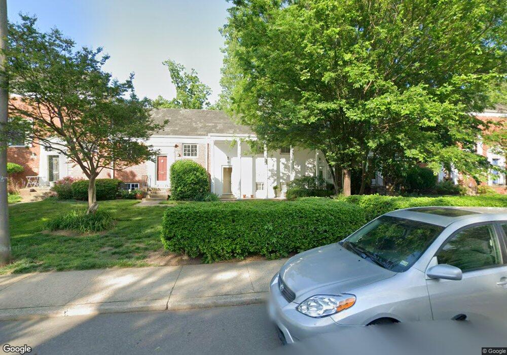 3245 Martha Custis Dr, Alexandria, VA 22302 - photo 1