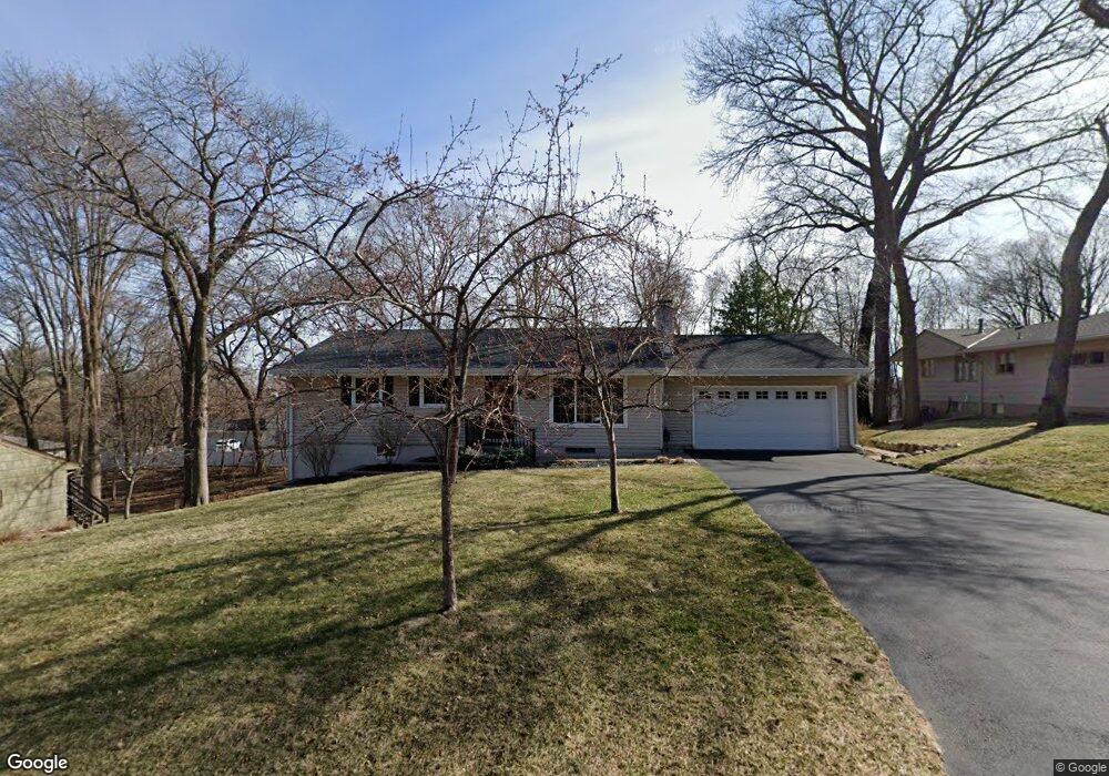 15017 Crestview Ln, Minnetonka, MN 55345 - photo 1