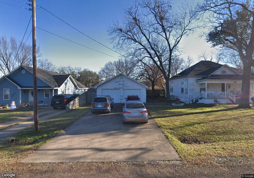 801 E Crockett St, Ennis, TX 75119 - photo 1