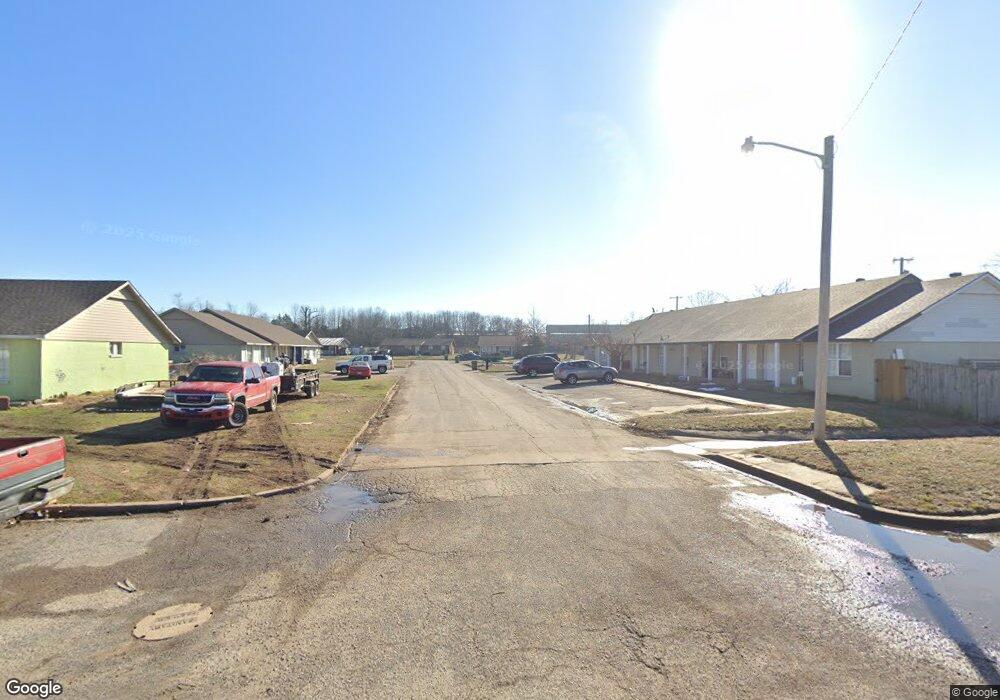 2211 W Beacon Circle Dr, Rogers, AR 72758 - photo 1