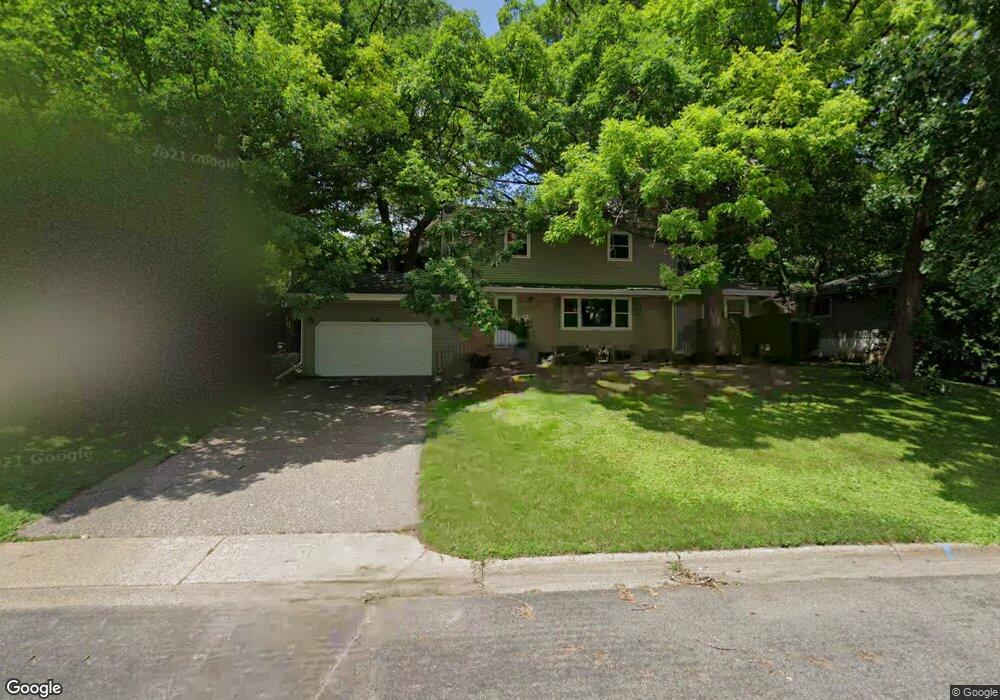 1640 Texas Ave S, Saint Louis Park, MN 55426 - photo 1