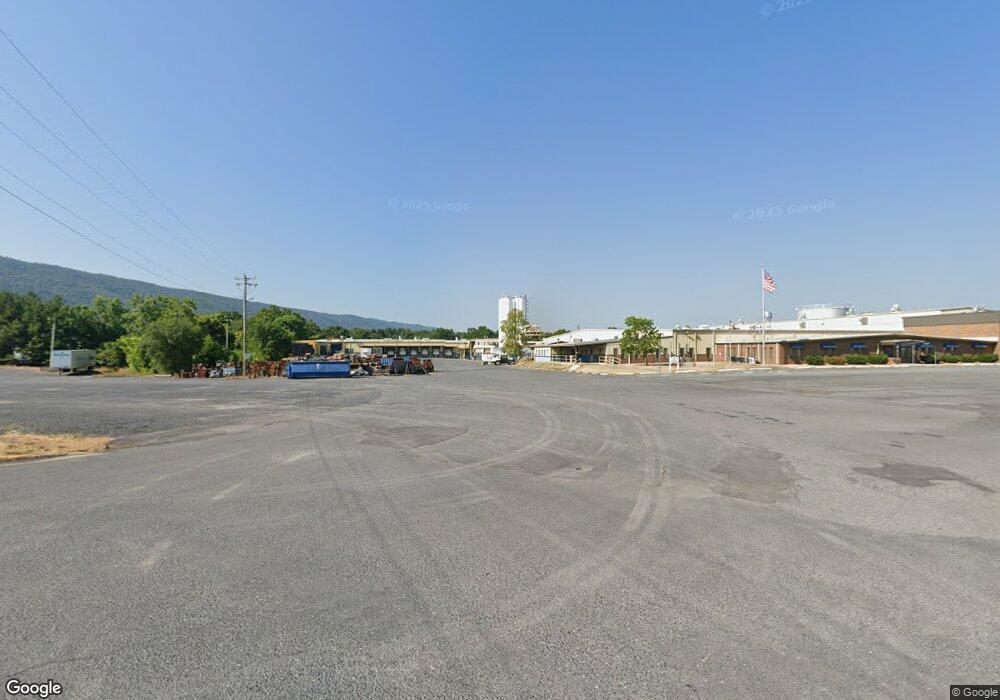 806 E Queen St, Strasburg, VA 22657 - photo 1