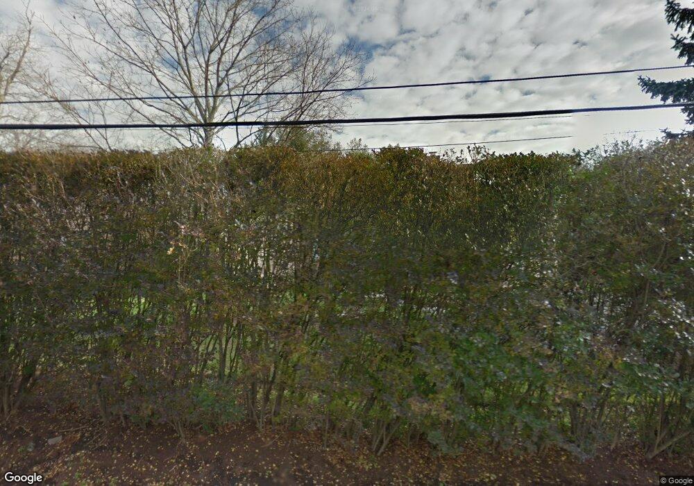 53 Crescent Rd, Westport, CT 06880 - photo 1