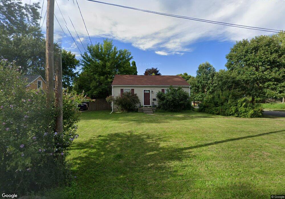 1527 Spencer St NE, Grand Rapids, MI 49505 - photo 1