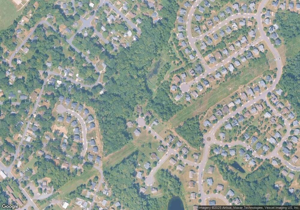 3426 Woolfenden Ct, Triangle, VA 22172 - photo 1